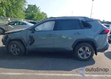 2022 Toyota Rav4 Xle из США, поврежденный, VIN 2T3P1RFV8NW287707